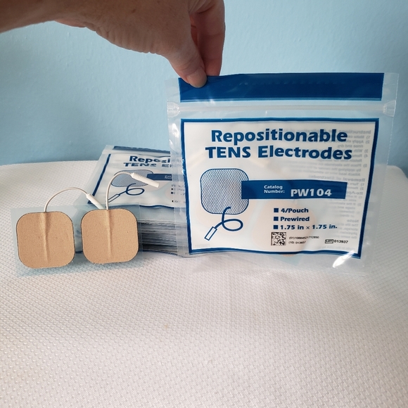 Sealed 80 TENS Unit Electrodes Pads Made In USA Plug In - Picture 3 of 5